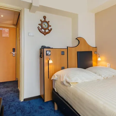 Badhotel Scheveningen 3*