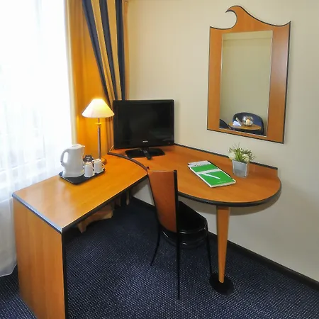 Badhotel Scheveningen Отель 3*