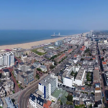 Badhotel Scheveningen Отель 3*