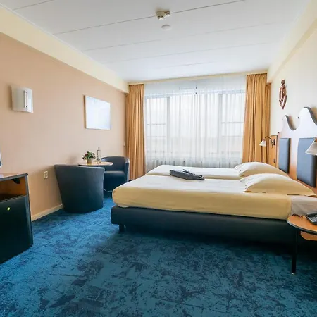 Badhotel Scheveningen 3*