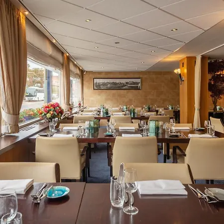 Badhotel Scheveningen 3*
