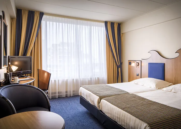 Badhotel Scheveningen 3* Гаага