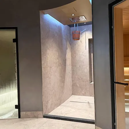 Tryp Badhotel Scheveningen Brand New