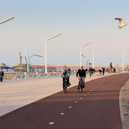 Hotel Tryp Badhotel Scheveningen Brand New