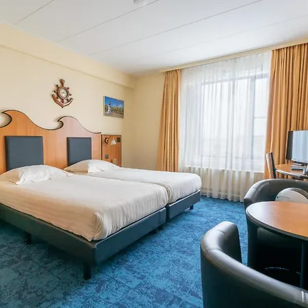 Badhotel Scheveningen 3*