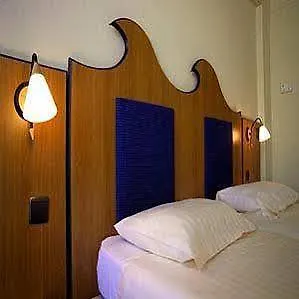 Badhotel Scheveningen 3*