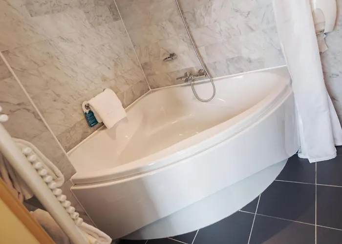 Badhotel Scheveningen 3*