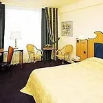 ホテル Badhotel Scheveningen 3*