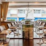 ホテル Badhotel Scheveningen デン・ハーグ