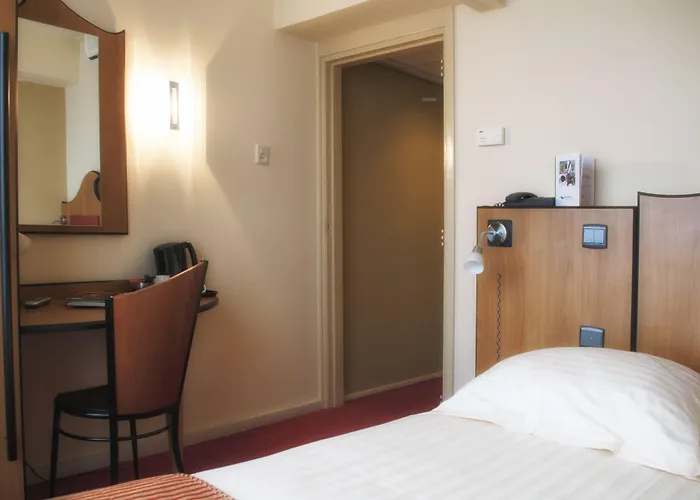 Badhotel Scheveningen Hotel 3*